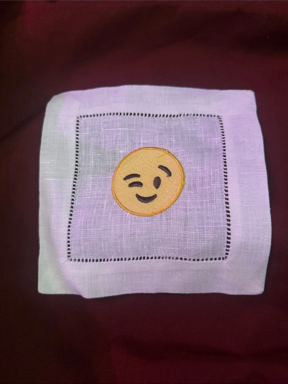 Embroidered Wink Face Emoji Linen Cocktail Napkin - White C1.B.1R